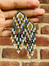 Load image into Gallery viewer, Andina Huichol Earrings
