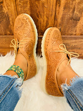 Load image into Gallery viewer, Adelita Loafers - Habana
