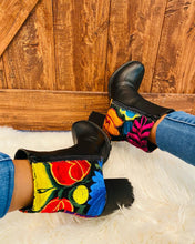 Load image into Gallery viewer, Yoyi’s Boot - Black
