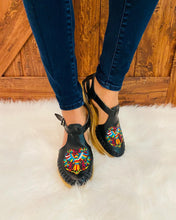 Load image into Gallery viewer, Otomi Platforms - Black
