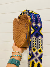 Load image into Gallery viewer, Corazón Crossbody Purse
