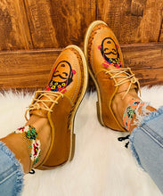 Load image into Gallery viewer, Frida Loafers - Tan
