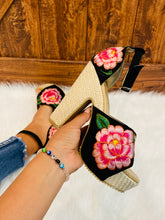 Load image into Gallery viewer, Micaela Block Heels - Black/pink
