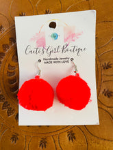 Load image into Gallery viewer, Pom- Pom Earrings
