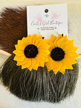 Load image into Gallery viewer, Girasol Earrings
