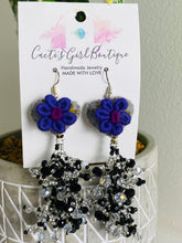 Load image into Gallery viewer, Love  Earring
