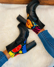 Load image into Gallery viewer, Yoyi’s Boot - Black
