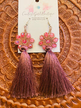 Load image into Gallery viewer, Flor Lola Earrings
