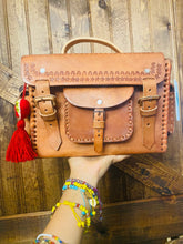 Load image into Gallery viewer, Yadira Crossbody Purse
