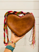 Load image into Gallery viewer, Corazón Crossbody Purse
