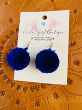 Load image into Gallery viewer, Pom- Pom Earrings
