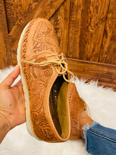 Load image into Gallery viewer, Adelita Loafers - Habana
