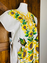 Load image into Gallery viewer, Flor Mexicano Dress

