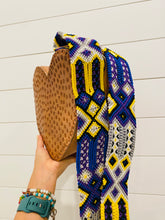 Load image into Gallery viewer, Corazón Crossbody Purse
