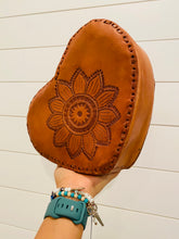 Load image into Gallery viewer, Corazoncito Crossbody Purse
