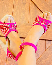 Load image into Gallery viewer, Micaela Block Heels - Pink
